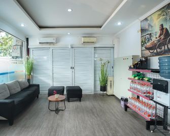Denz Express Sawah Besar - Jakarta - Lobby