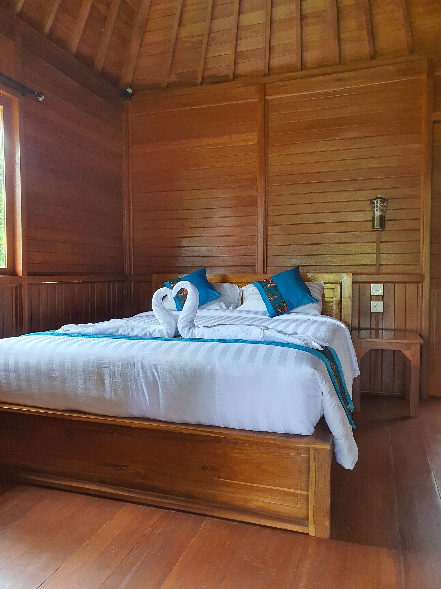 Medori Putih Homestay - South Kuta - Schlafzimmer
