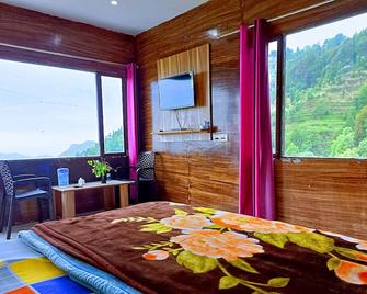 Life Resorts - Kanatal - Bedroom