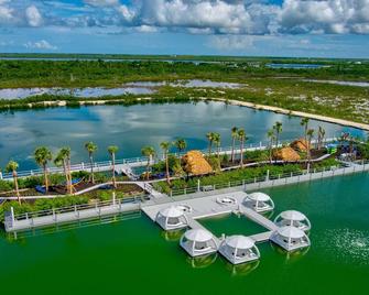 Pet-Friendly Lakefront Bunglaow - Sugarloaf Key - Great Amenities (21) - Summerland Key