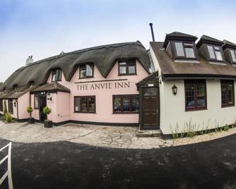 The Anvil Inn - Blandford Forum - Edificio