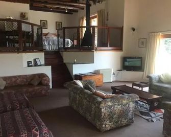 Lairds Lodge - Underberg - Вітальня