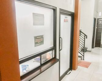 RedDoorz Syariah Near Jalan Jakarta Sama - Samarinda - Corridoio