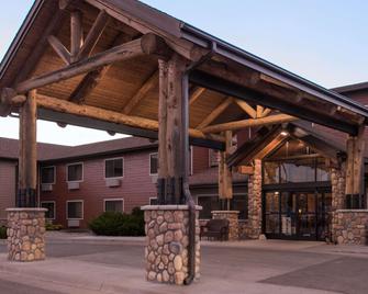 AmericInn by Wyndham Belle Fourche - Belle Fourche - Gebäude
