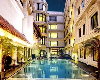 Anandha Inn Convention Centre and Suites - Pondicherry - Pool