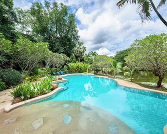 Lampang River Lodge - Lampang - Zwembad