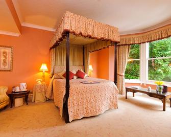 Glen-Yr-Afon House Hotel - Usk - Bedroom