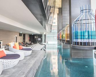 Oakwood Makati Avenue - Manila - Lobby