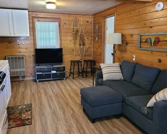 Castaways Cottage on Croton Pond #1 - Newaygo - Sala de estar