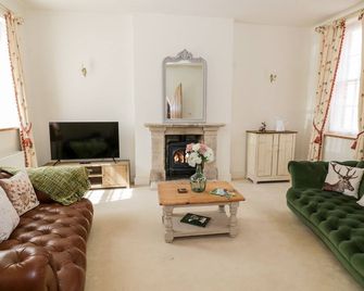 4 The Old Council House, Family Friendly In Shipston-On-Stour - Shipston-on-Stour - Living room