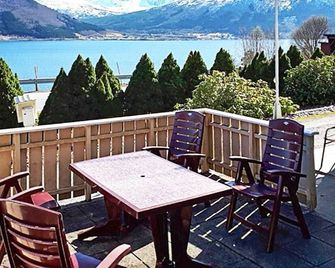 8 Person Holiday Home in Eidsvåg - Molde - Balkón