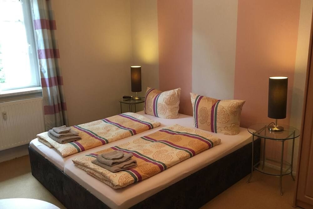 بنزيون فيجيريش - إرفورت - غرفة نوم