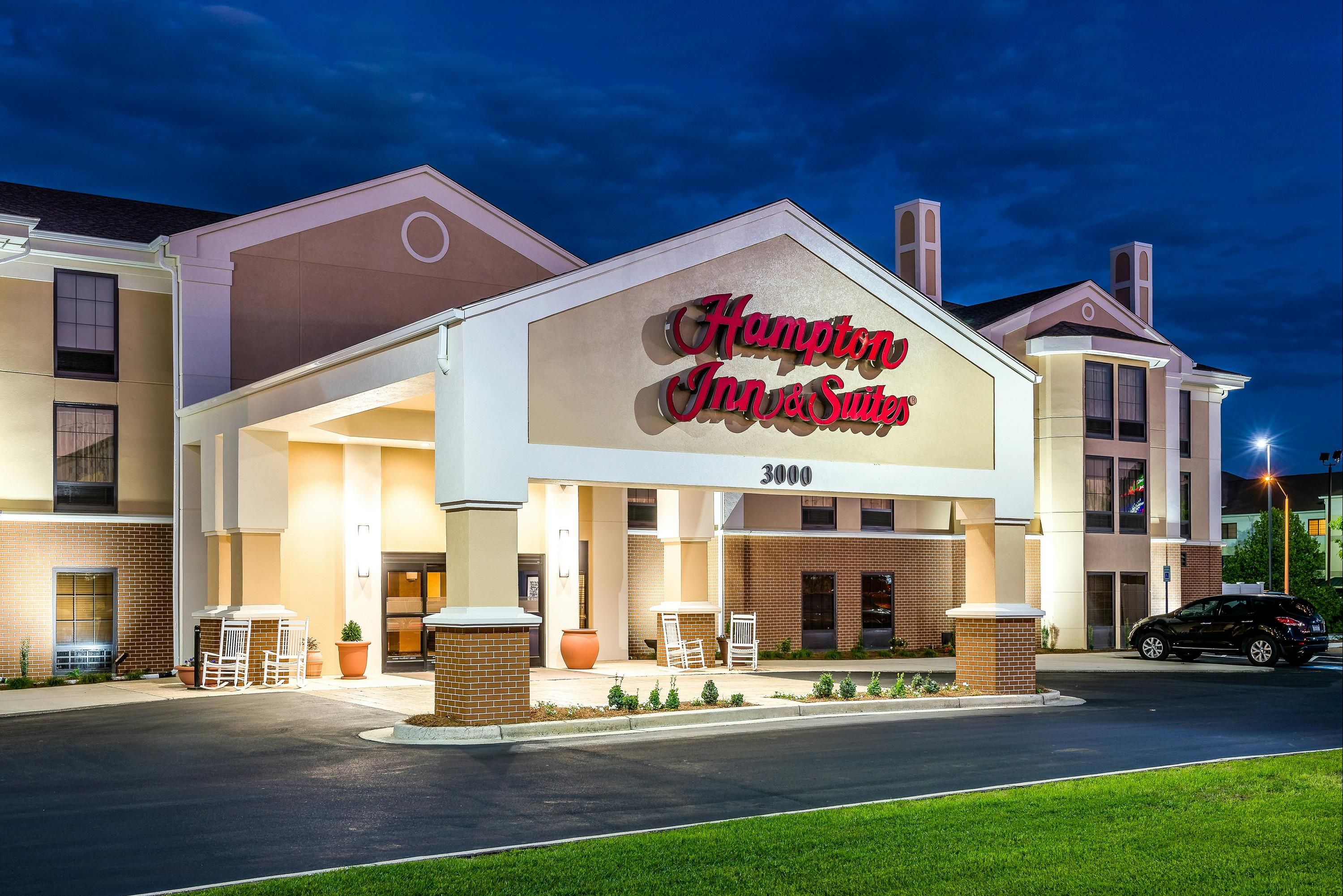 Hampton Inn & Suites by Hilton Florence Center - פלורנס - בניין