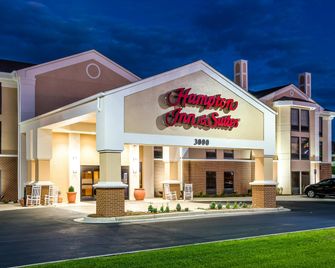 Hampton Inn & Suites by Hilton Florence Center - Florence - Building