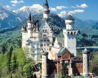 Hotel Goldene Rose - Reutte