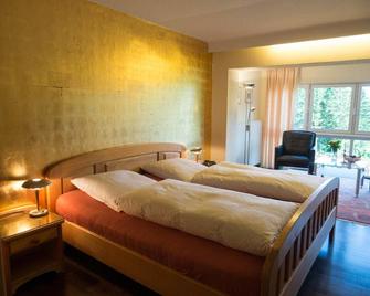 Hotel Landhaus Berghof - Wenden - Schlafzimmer