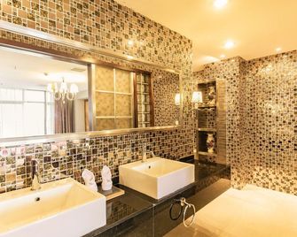 Yalante Hotel - Anshun - Bedroom