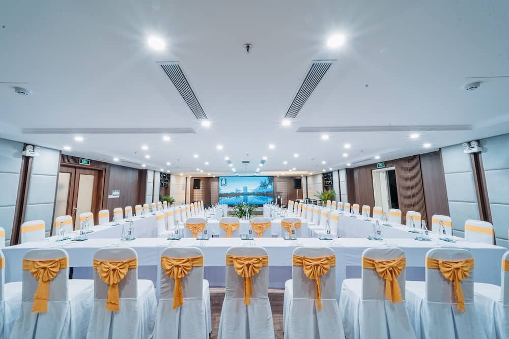 Rex Quang Binh Hotel - Dong Hoi