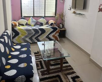 Entire apartment in Mumbai Andheri west - Mumbaj - Pokój dzienny