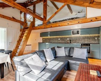 Sedbergh Penthouse - Kingbed - Tv - Wifi - Sedbergh - Living room