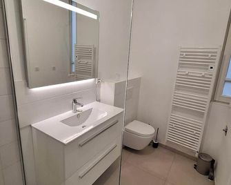 Appartement T2 Renove Bordeaux - Burdeos - Baño