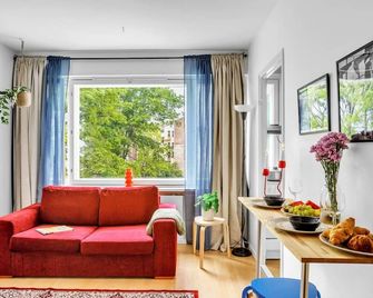 Light-Filled Gem Bathtub 200m tram bus Wi-Fi - Hèlsinki - Sala