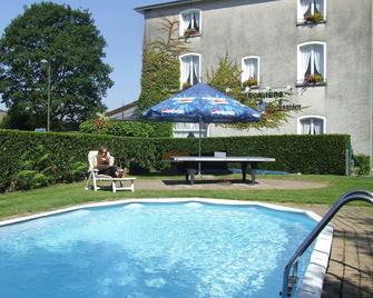 Hotel La Châtelaine & Aux Chevaliers - Herbeumont - Pool