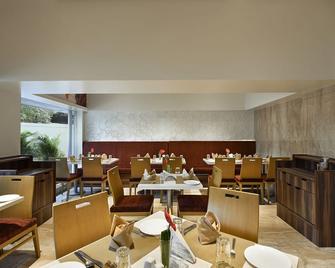 Hotel Leafio Marigold-Near Airport - Μουμπάι - Εστιατόριο