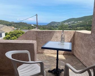 House in a picturesque village, sea and mountain view on GPS ( sisco couture) - Sisco - Balcon