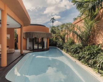 Ajowa Resort Seminyak by Ini Vie Hospitality - North Kuta - Pool