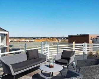 8 person holiday home in Ringkøbing - Ringkøbing