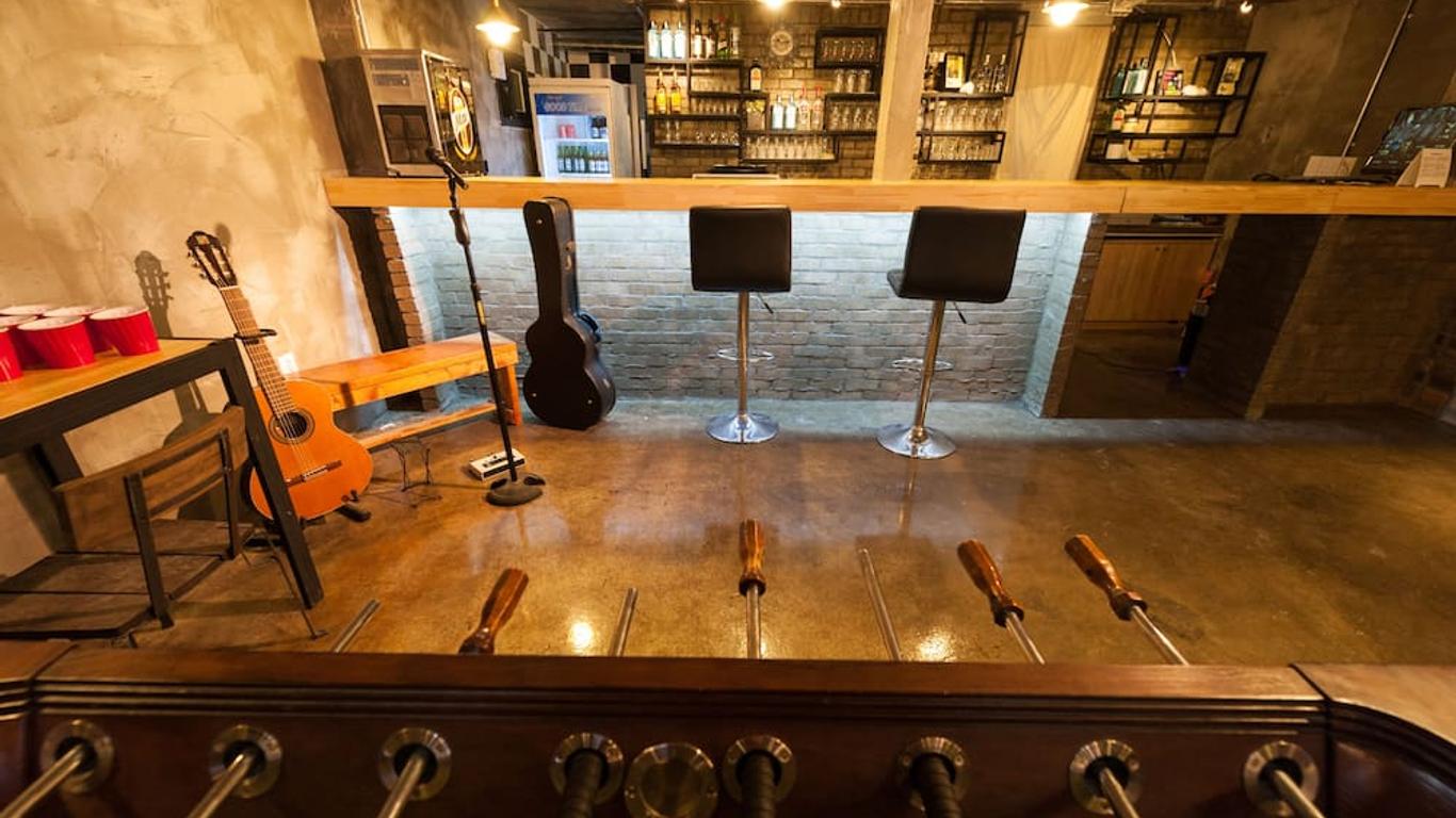 إينو هوستل آند رب لاونج هونجداي