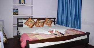 Travellers House Jodhpur - Jodhpur - Bedroom