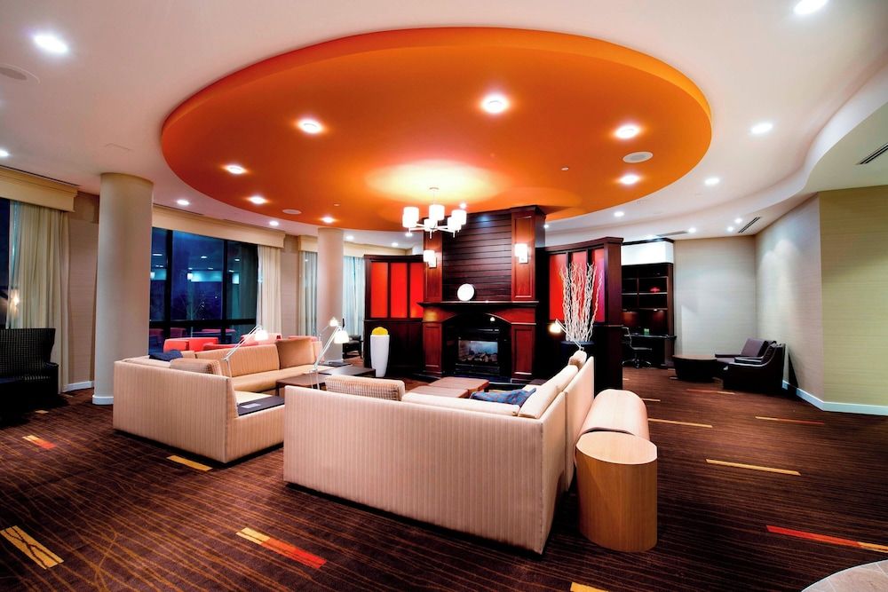 Courtyard by Marriott Mississauga-Airport Corporate Centre West thumbnail 2