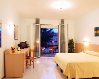 Hotel Minerva - Бріндізі - Спальня