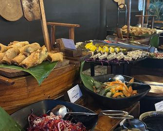 Paradise Beach Resort - Uroa - Buffet