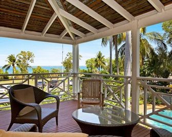 Mandalay Luxury Stay - Darwin - Balcony