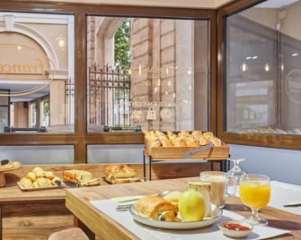 Appart'hôtel Odalys City Atrium - Aix-en-Provence - Buffet