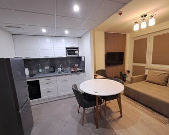 Warsaw Smart Apartment with Parking - Varsovia - Cocina