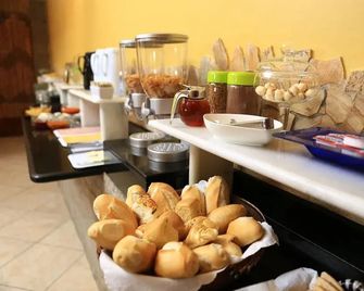 Pousada Recanto do Atalaia - Arraial do Cabo - Buffet