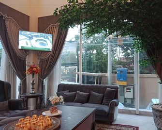 Namira Syariah Hotel Surabaya - Surabaja