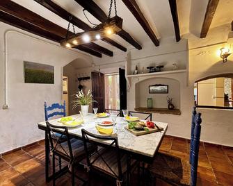 Villa with pool Can Tomeu in Es Capdellà - Calviá - Comedor