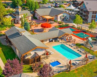 Snowstorm Studio at Icicle Village with pool and hot tub - Leavenworth - Pool
