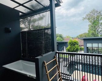 Innblog Hotel - Satun - Balcony
