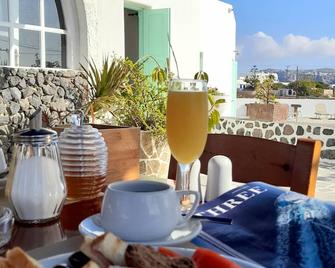 Adamastos - Akrotiri - Balkon