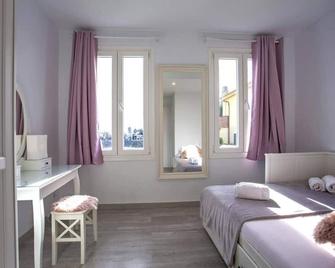 Chillout House with heated pool 29 C Sea & Mountain view - Santa Susanna - Chambre