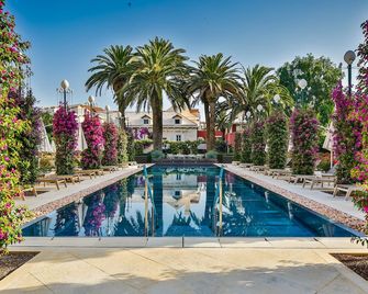 Hotel Lemongarden - Adults Only - סוטיבאן - בריכה