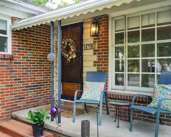 Pets Welcome/King Bed/Park/Zoo/Utmc/Dt Toledo/Cozy - Toledo - Patio