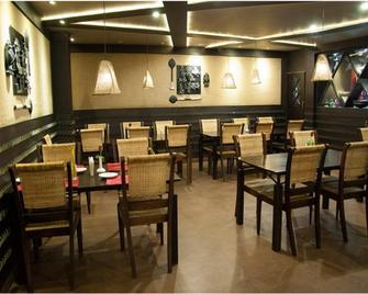 Hotel Blue Chip - 科欽 - 餐廳