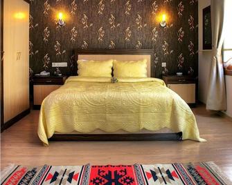 Villa Fokai Hotel - Yenifoça - Bedroom